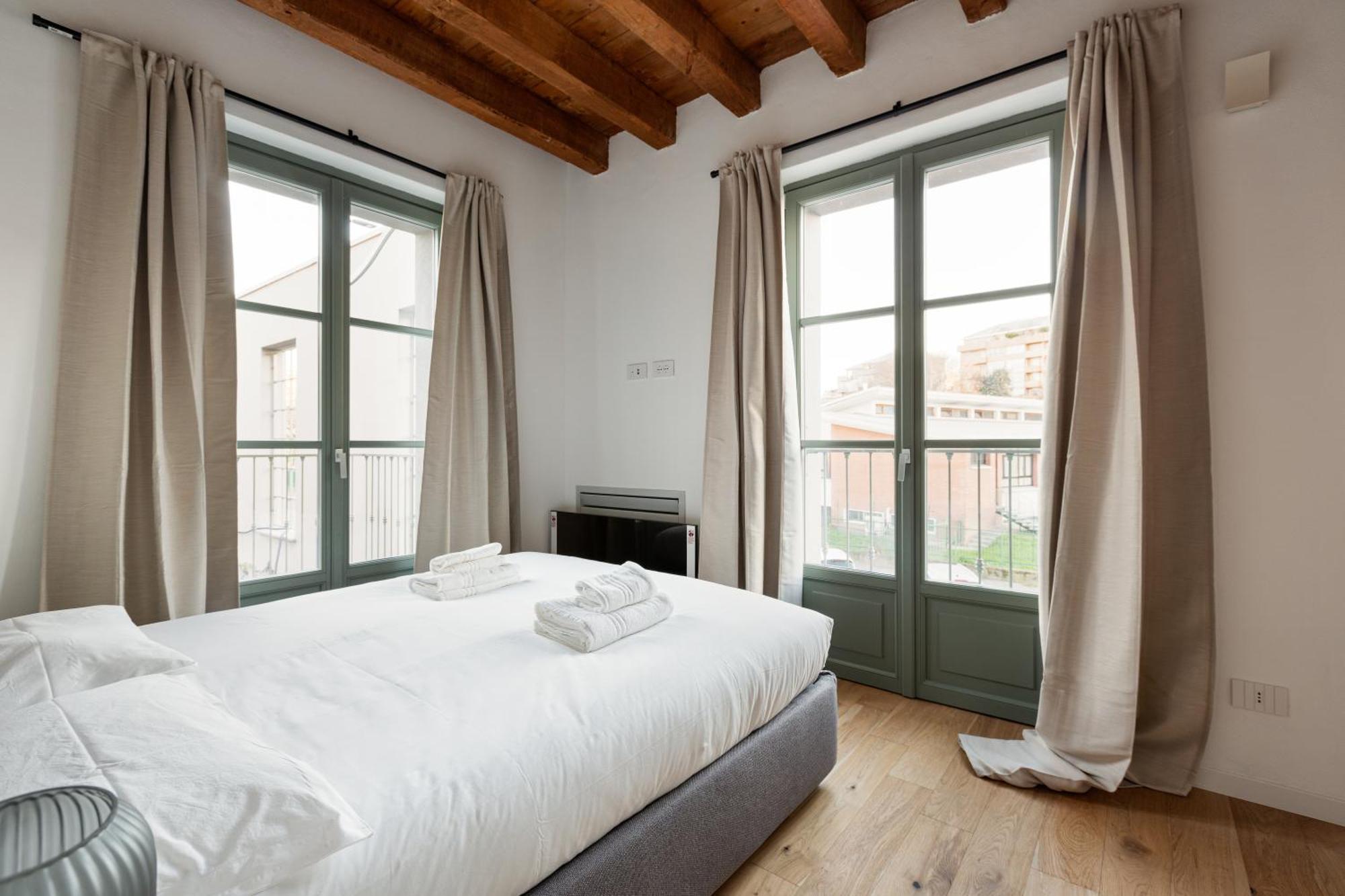 Modern Apartment In Milan With Balcony Екстериор снимка